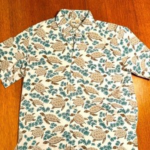 Reyn Spooner Hawaiian Shirt. Like New.